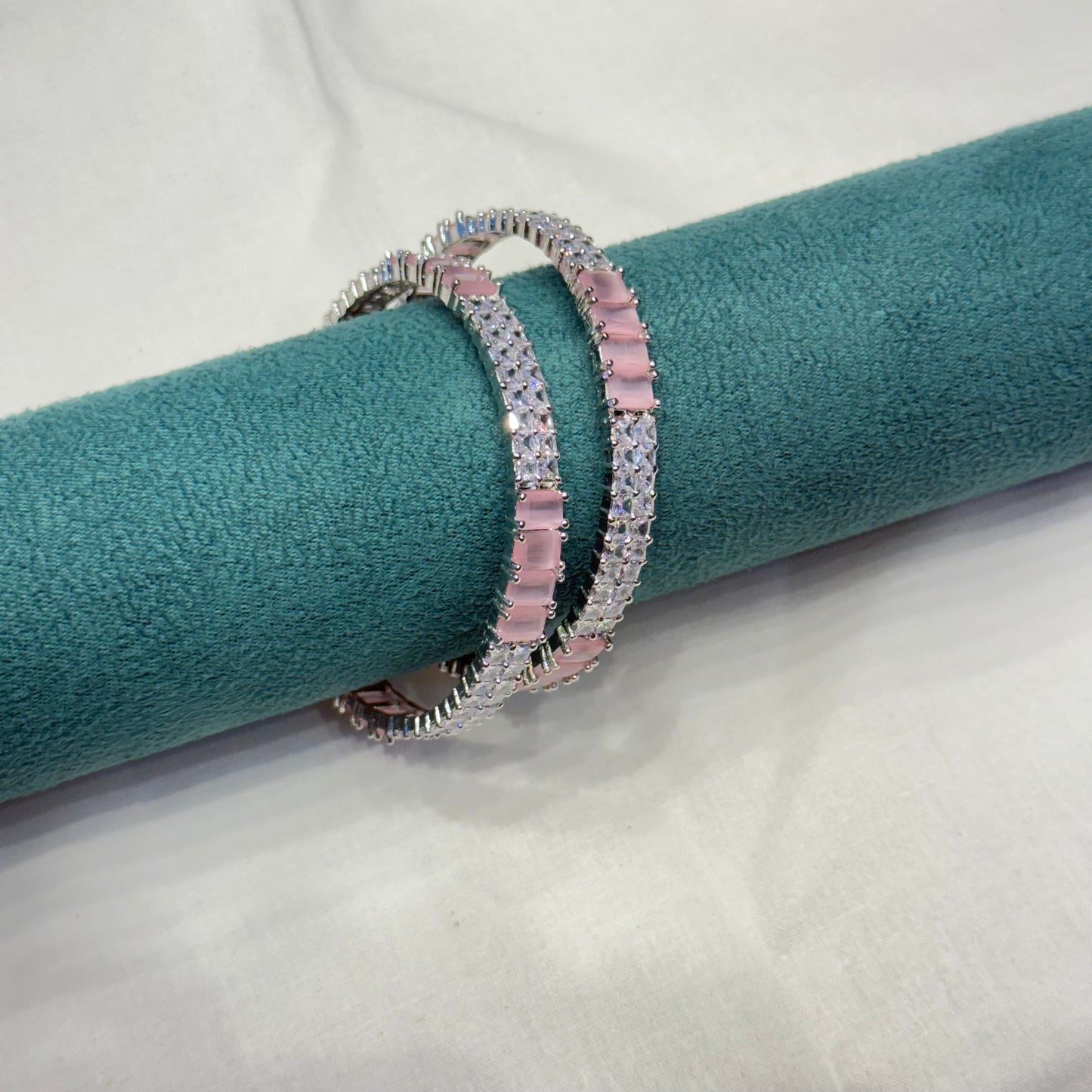 12897 platinum pink stone bangle