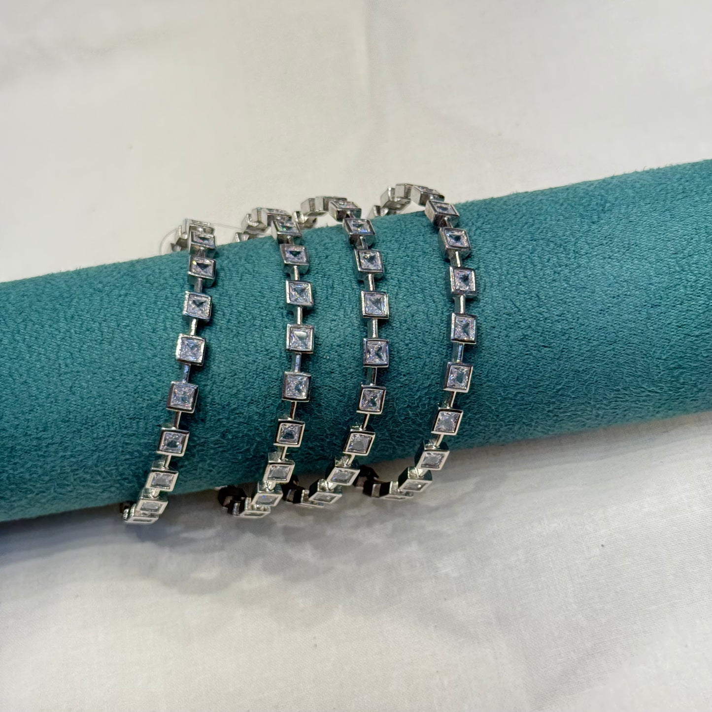 18350 platinum square stone 4 bangles