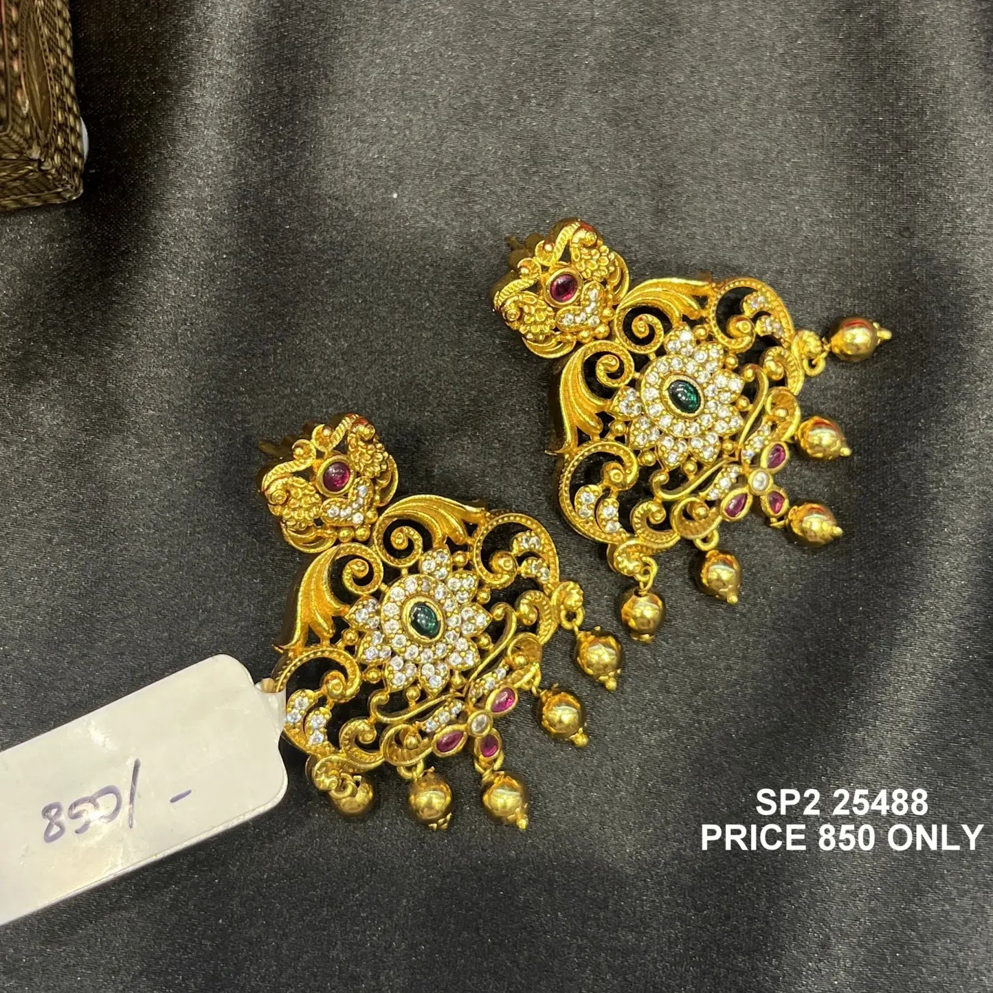 25489 Matte Chandbali