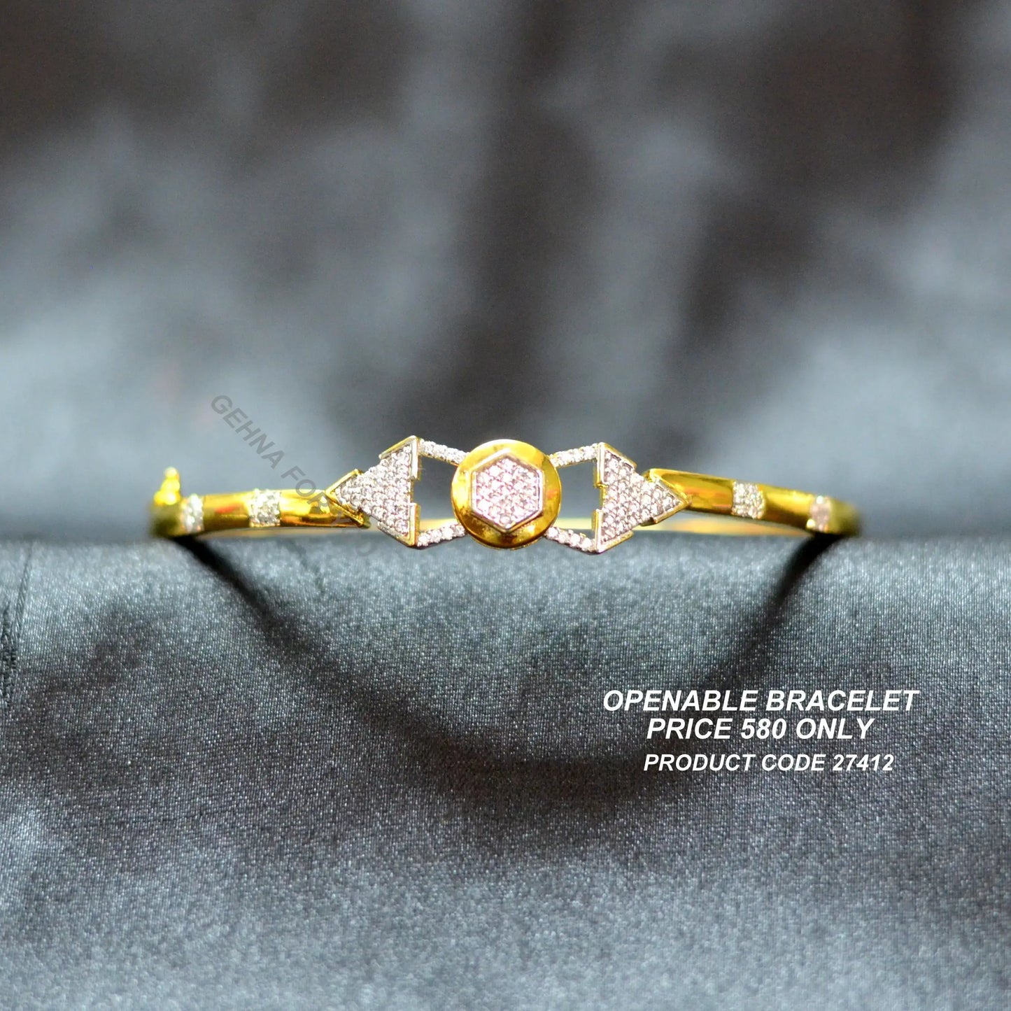 Fancy Bracelet Triangle shape