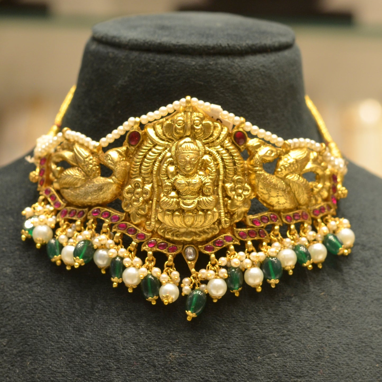 18662 Jadau Nakshi Choker