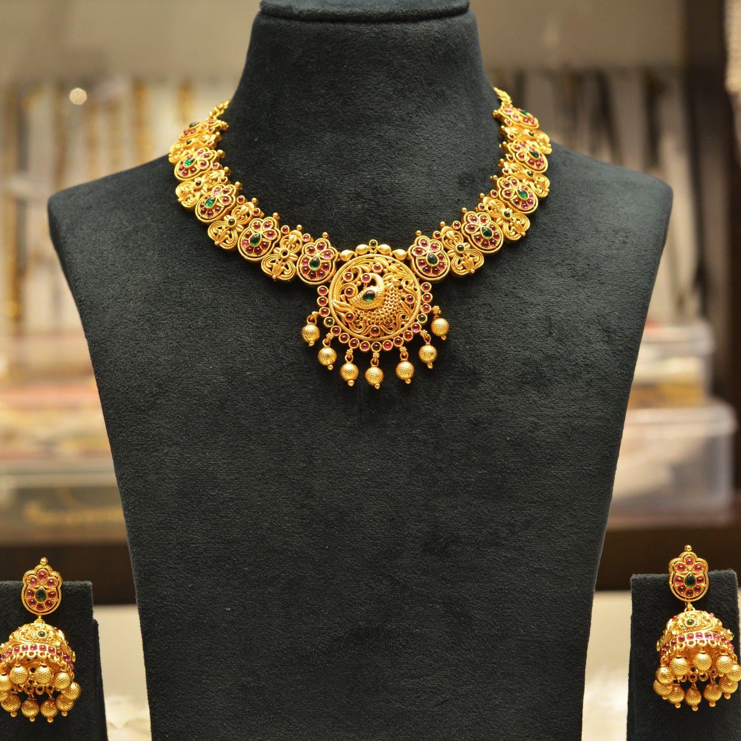 3282 Matte Kempu Peacock Short Necklace