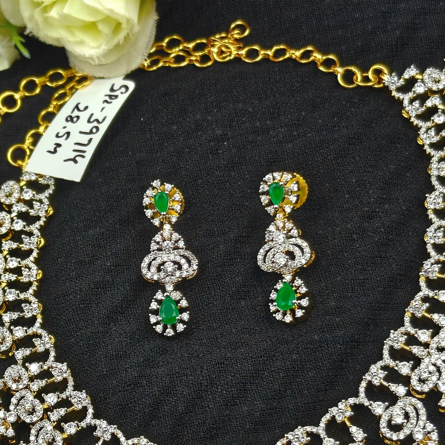 39714 Real diamond look emerald necklace with hangings