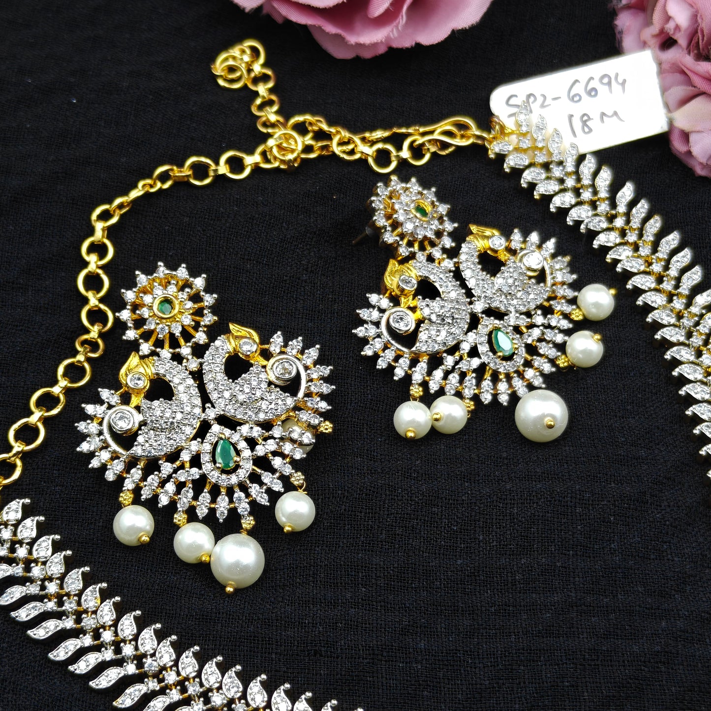 6694 Diamond look peacock simple necklace