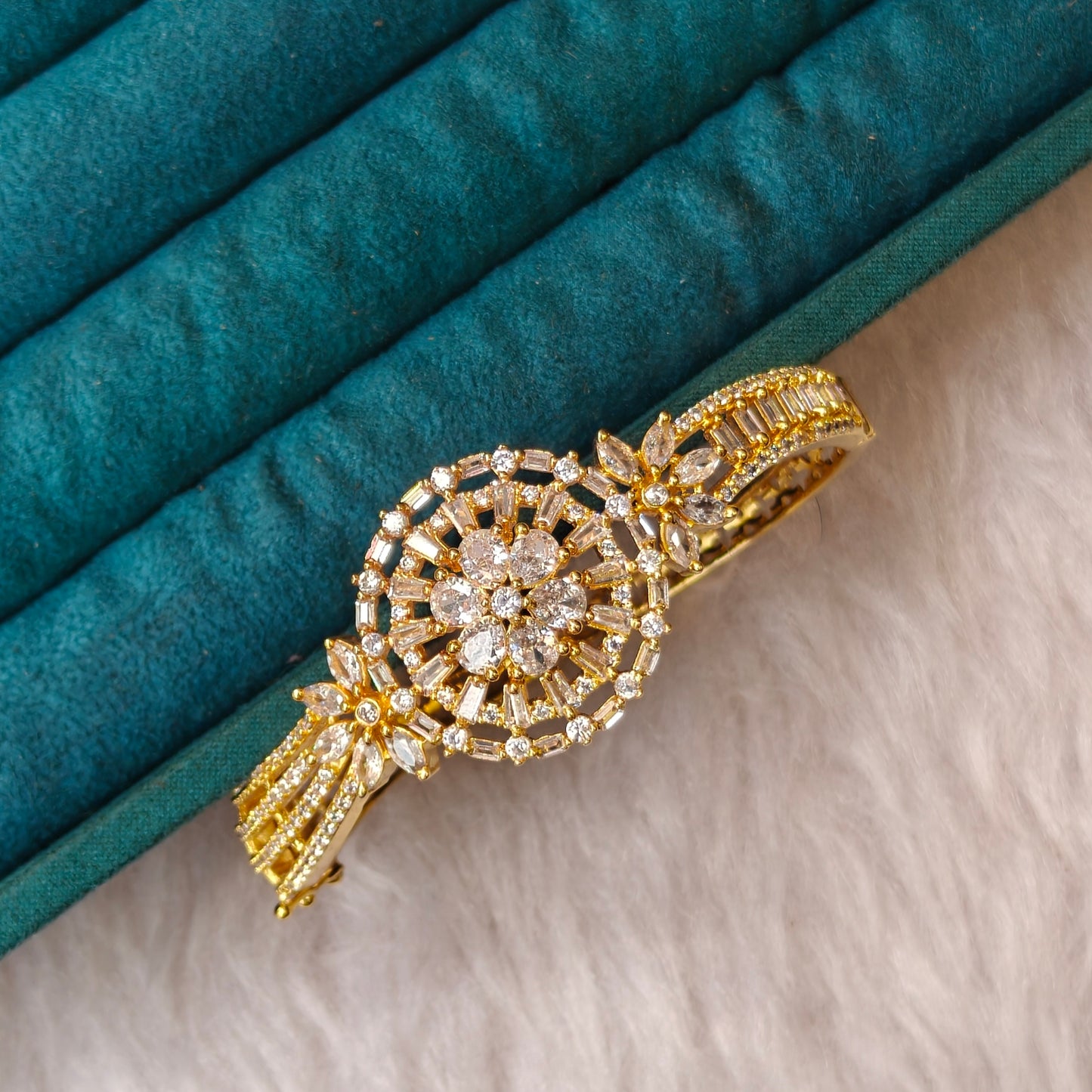 6279 full white bracelet