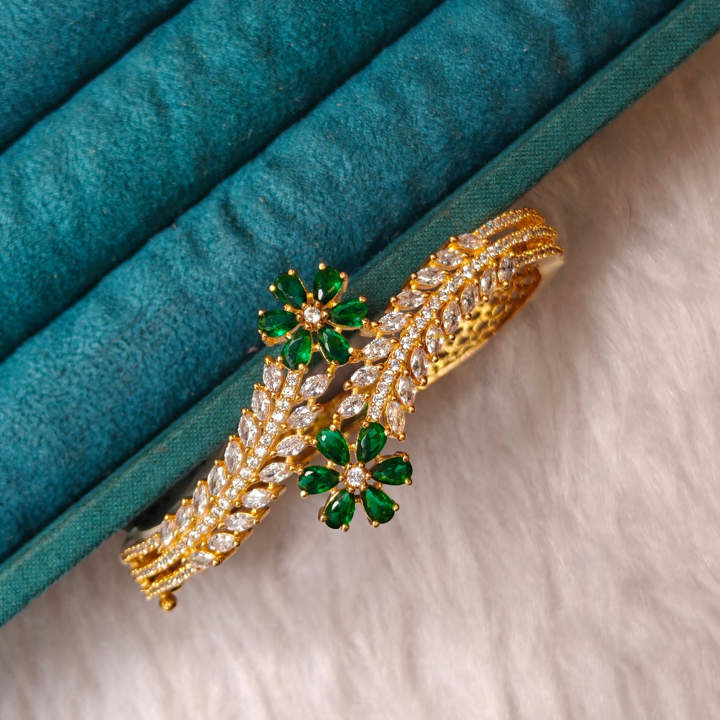 13356 CZ green stone bracelet