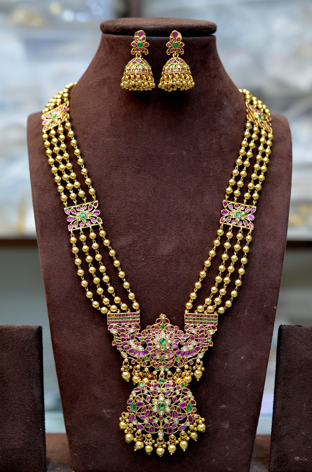 Kundan Rani Haar In Golden Lines And Beads With Earrings