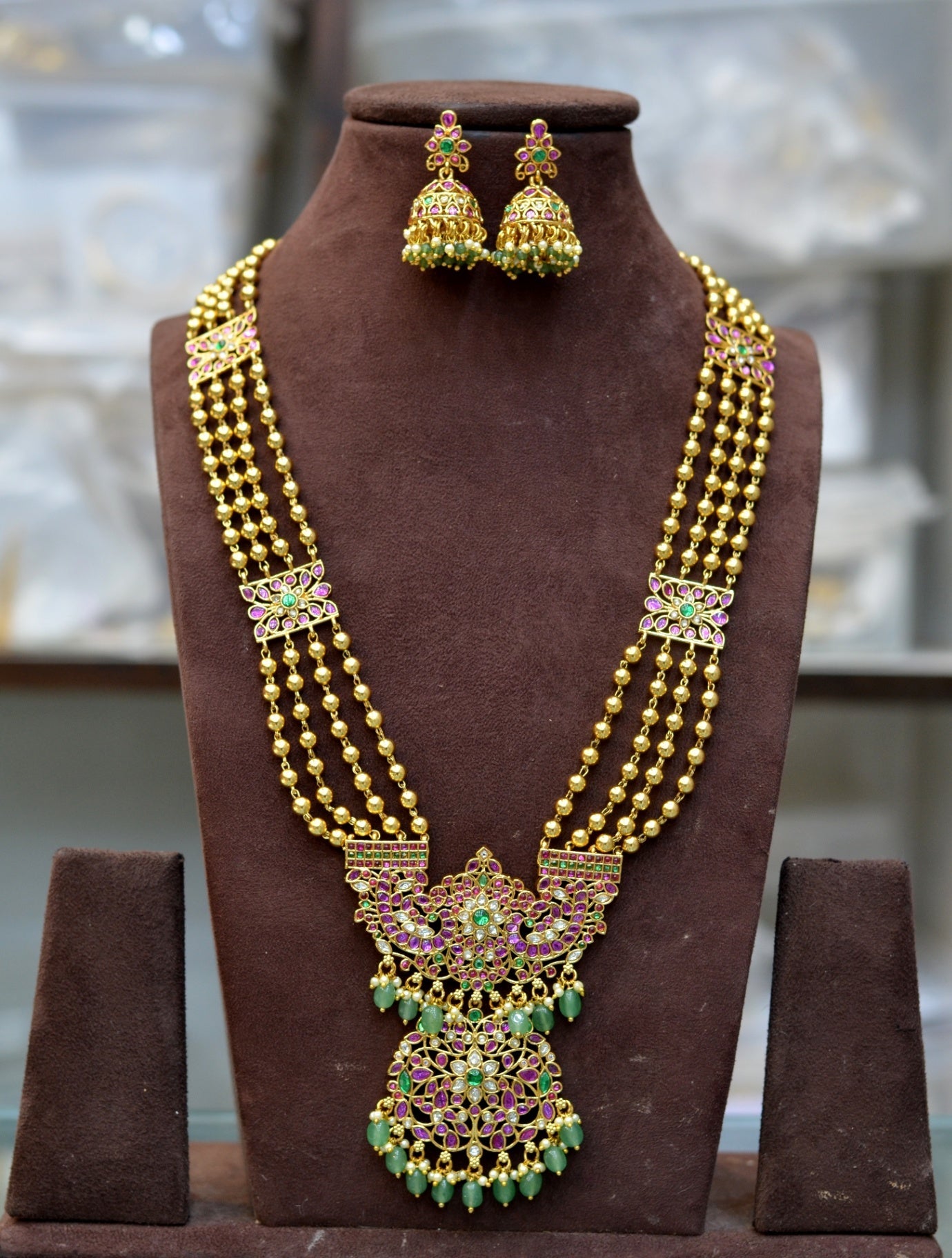 Kundan Rani Haar Golden Lines And Green Beads With Earrings
