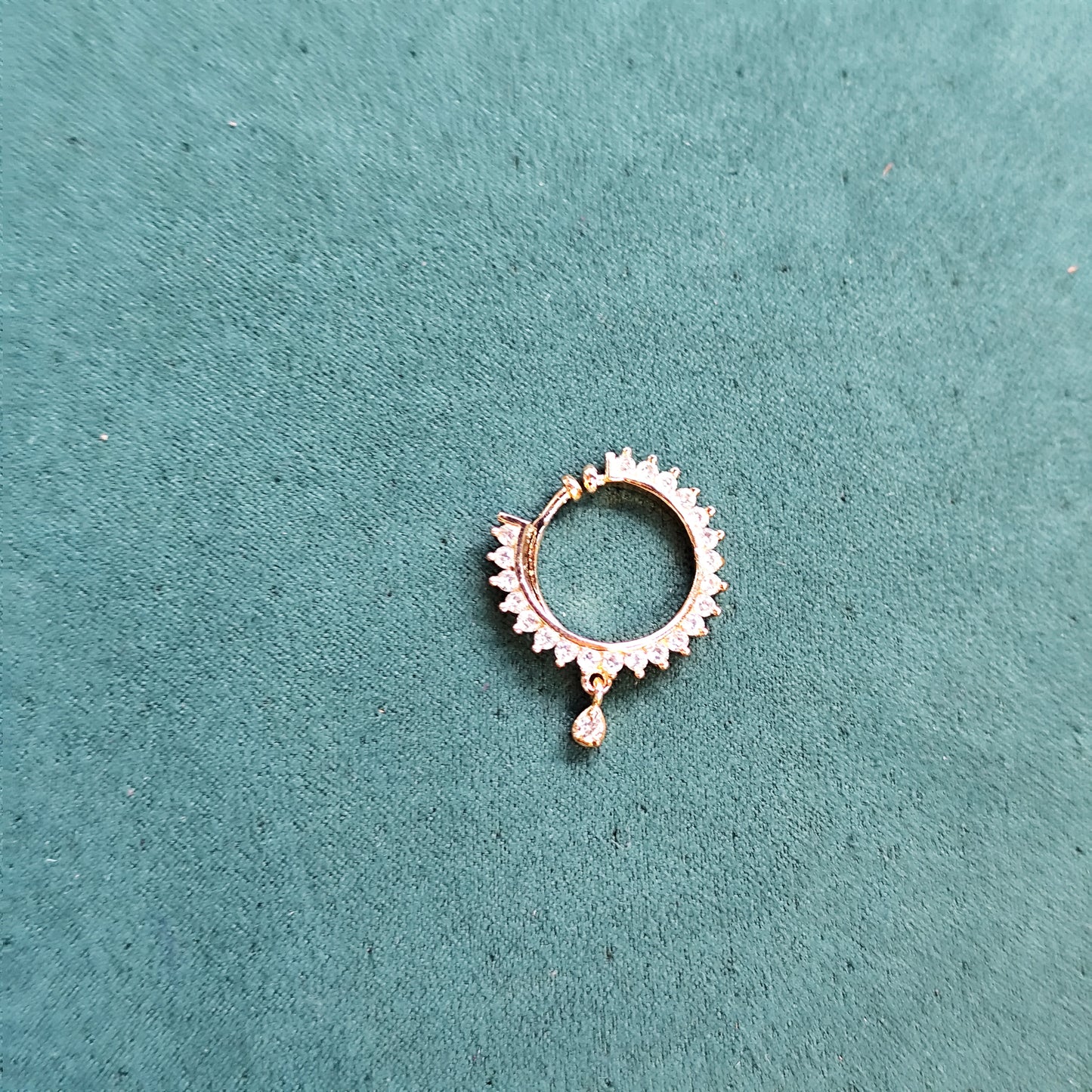 Nose pin