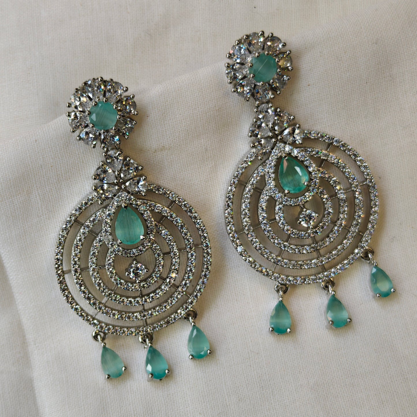 35091 platinum mint green earrings