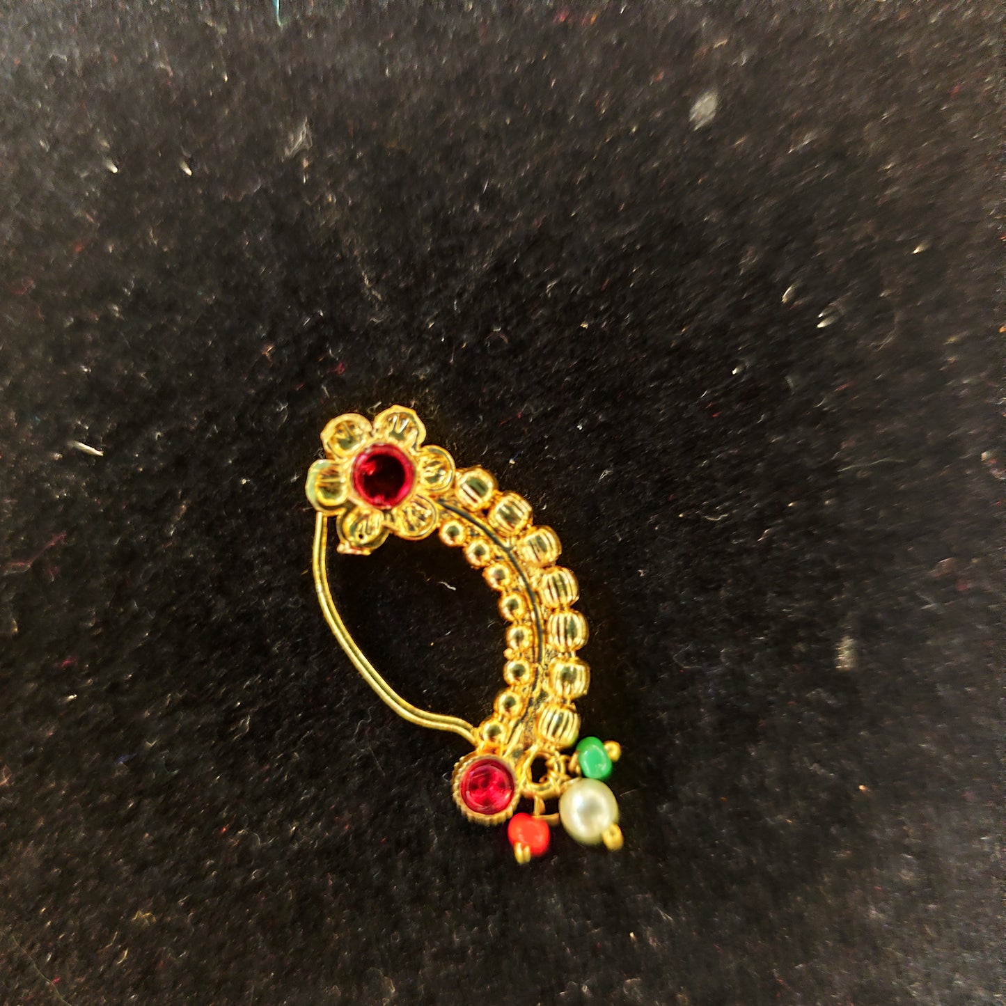 Nose pin
