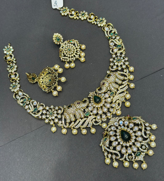 37813 Victorian Necklace