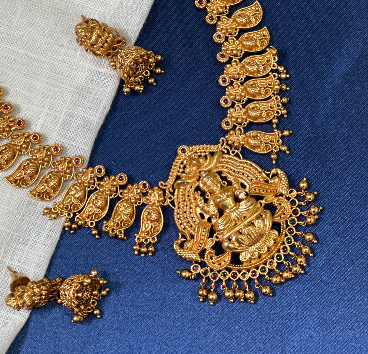 616 Laxmi gold look necklace