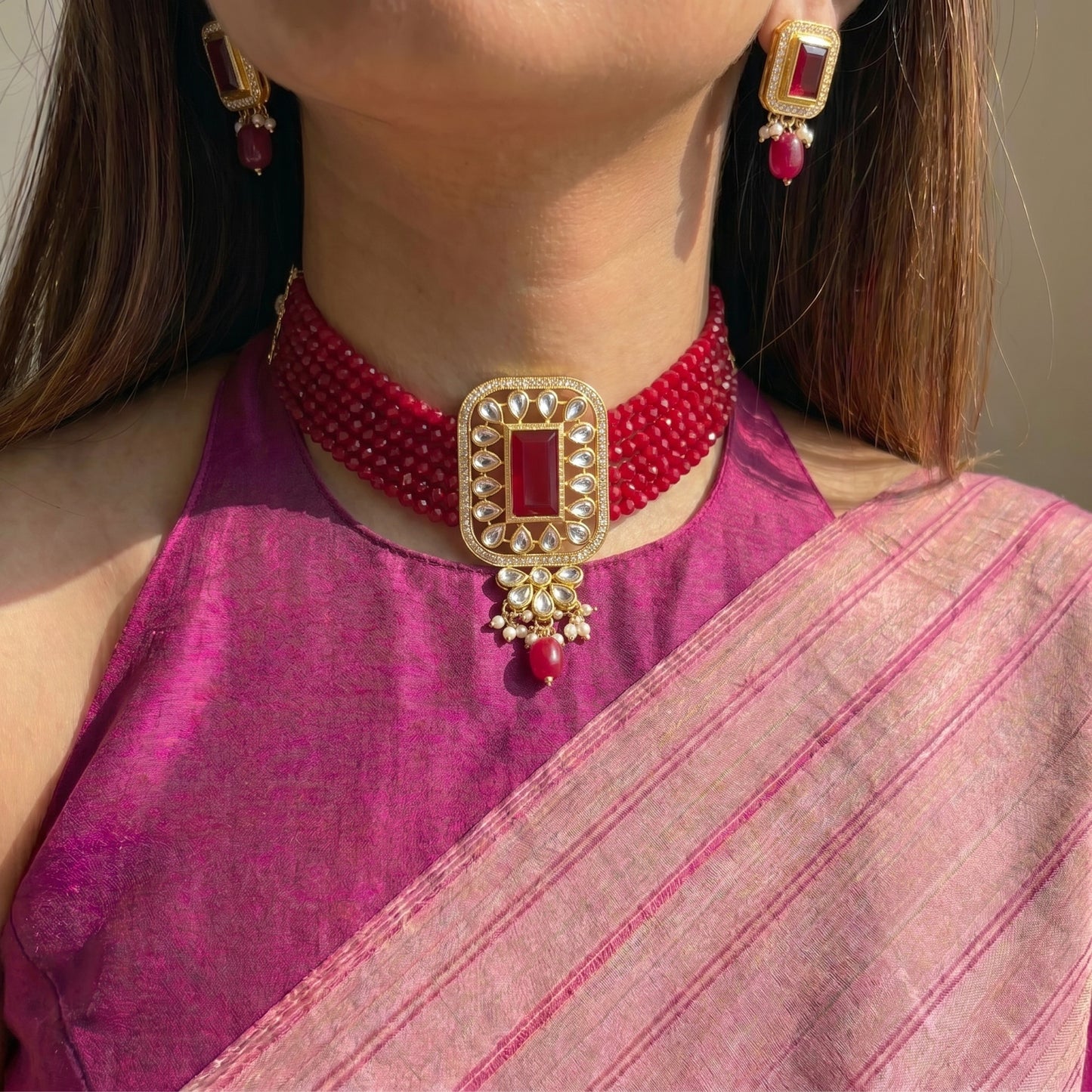 10530 Red Beads Kundan Locket Choker