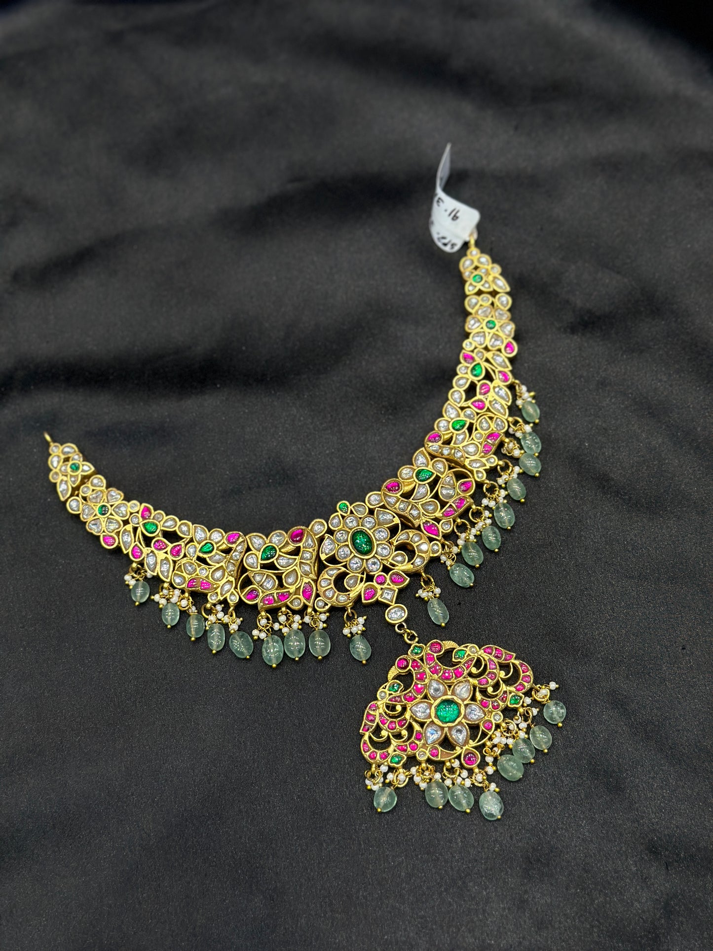 Jadau short necklace 32301