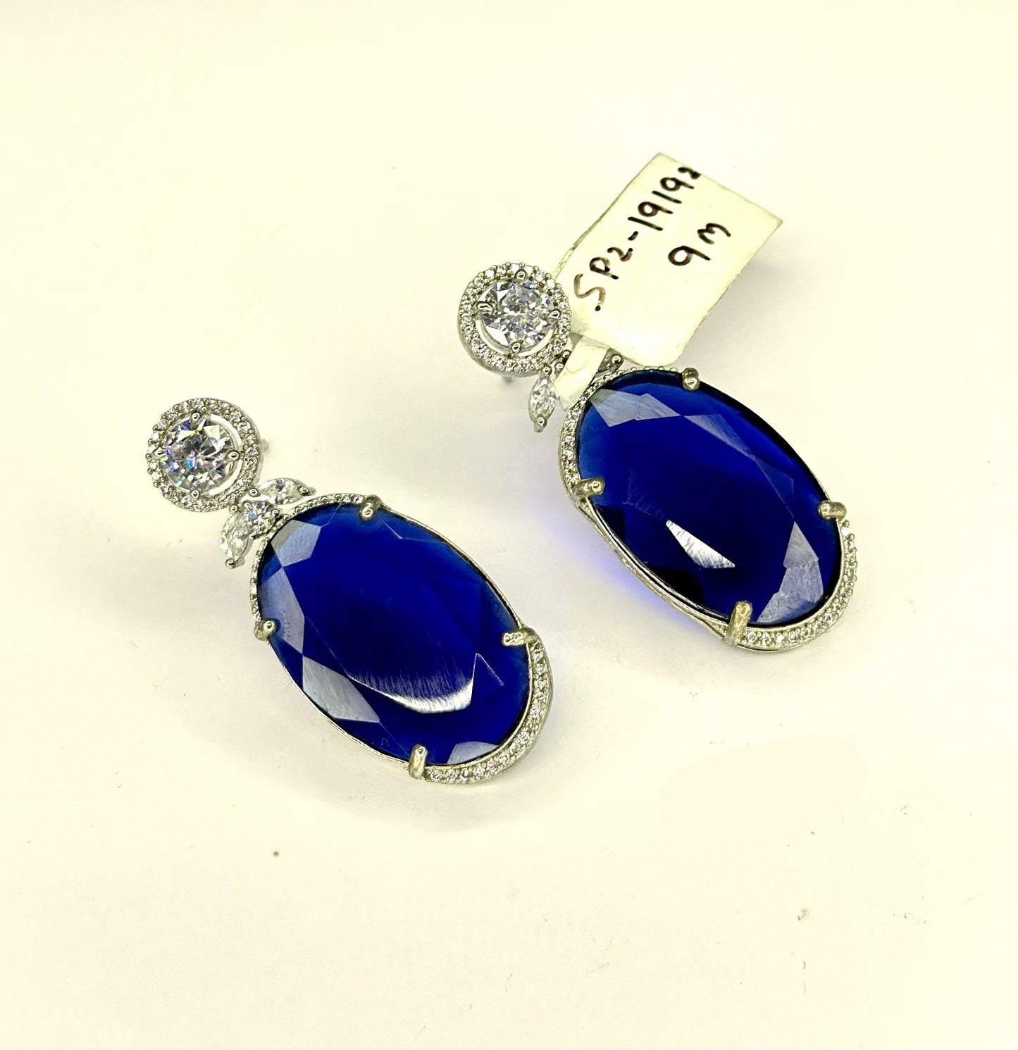 19192 platinum blue color earring