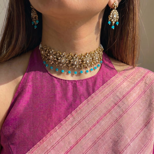 19797 Victorian Choker With 3 Lines Pota
