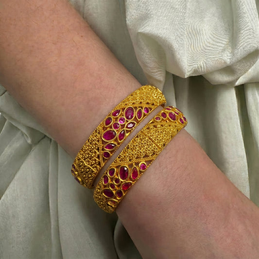 2357 Red Broad Bangles