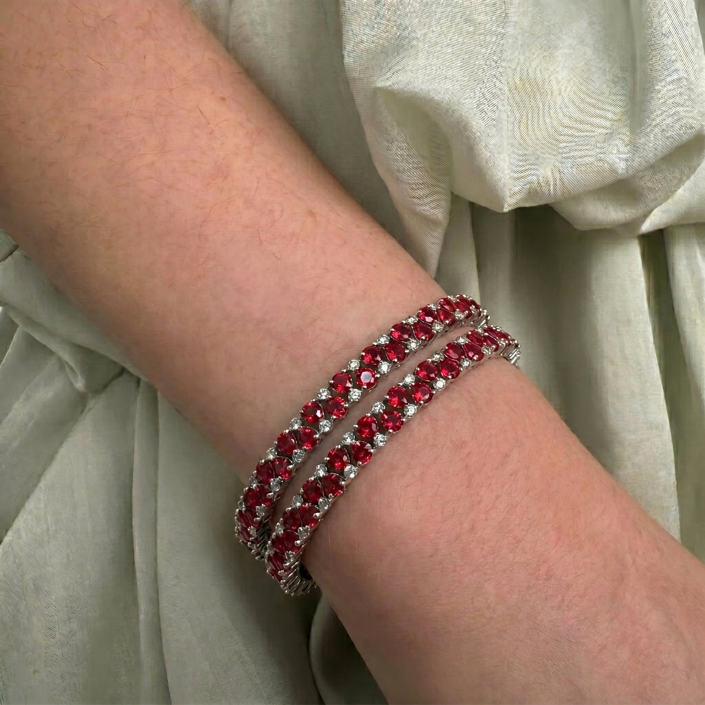 28055 platinum red stone bangle