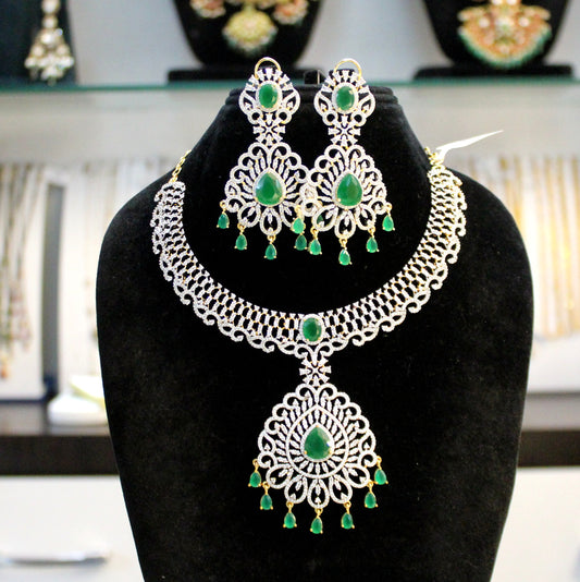 Diamond finish green drops necklace 31320