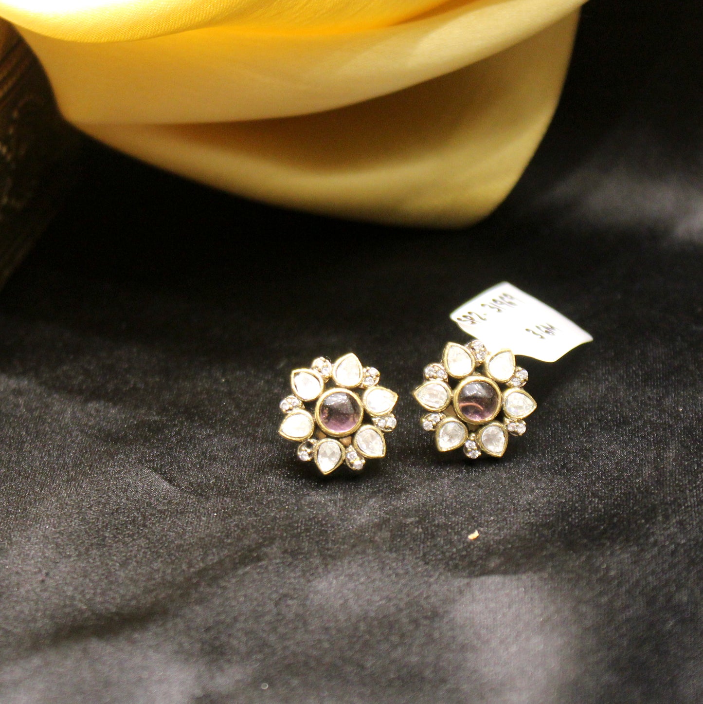 Small size victorian studs 31966