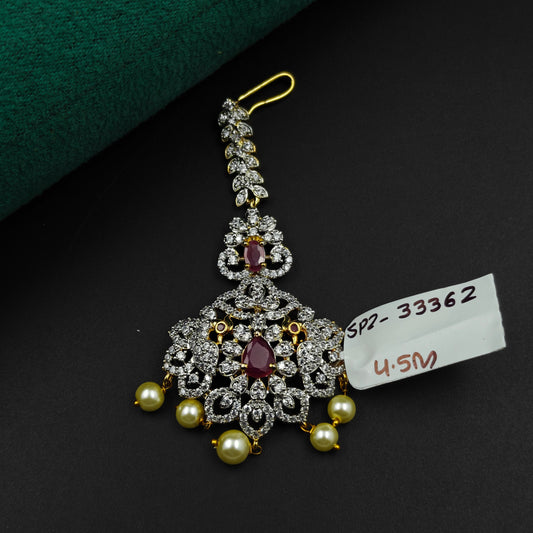 33362 GJ MaangTika Red Peacock