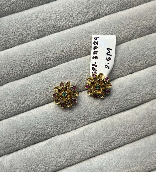 37729 Flower studs