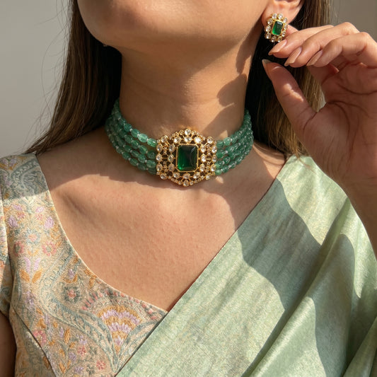 35060 Green Beads Victorian Choker