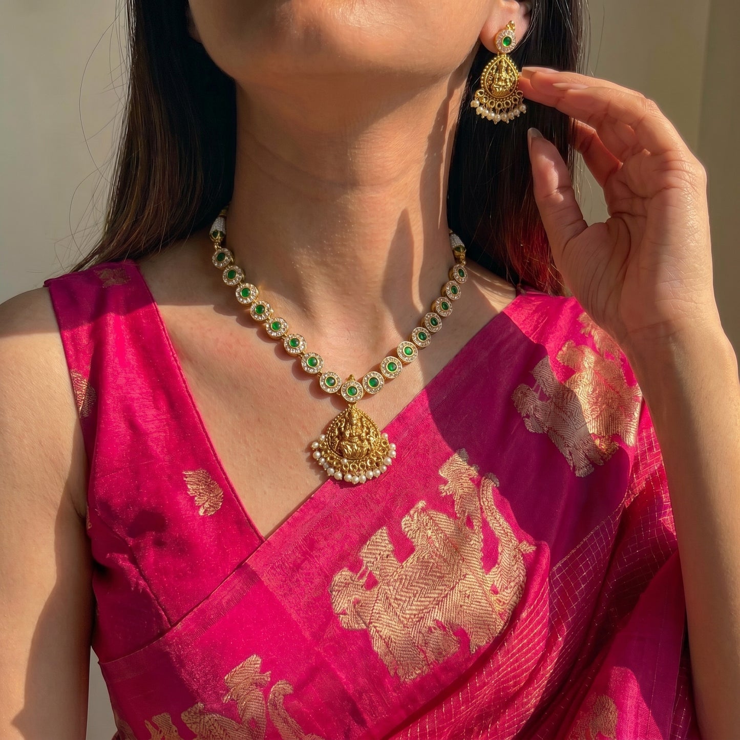 36440 Lakshmi pota stone necklace