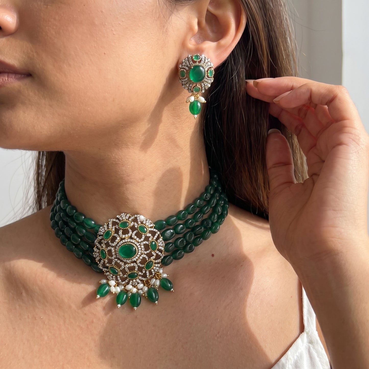 36549 Green Victorian Choker With Green Beads