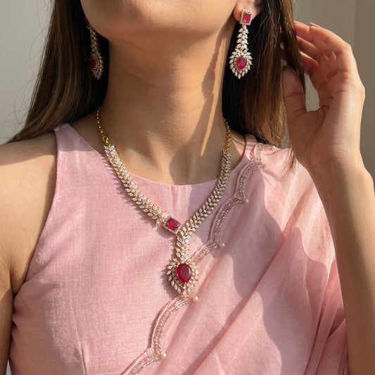 39382 GJ Ruby stone necklace