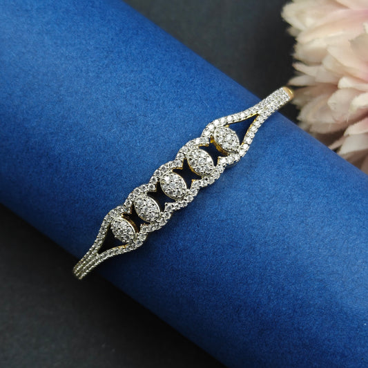 38848 GJ openable bracelet