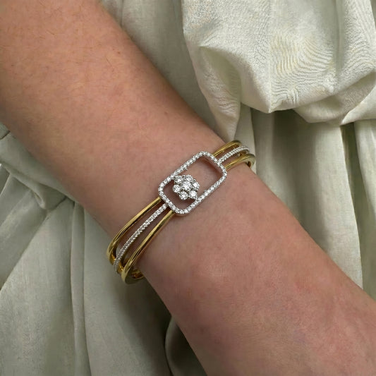 40056 / 40299 GJ flower pattern bracelet