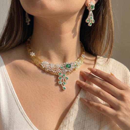 40544  GJ kante in green stone with screw back earrings