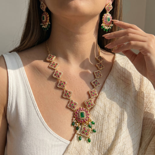 40724 Kempu Multi Short Necklace Set