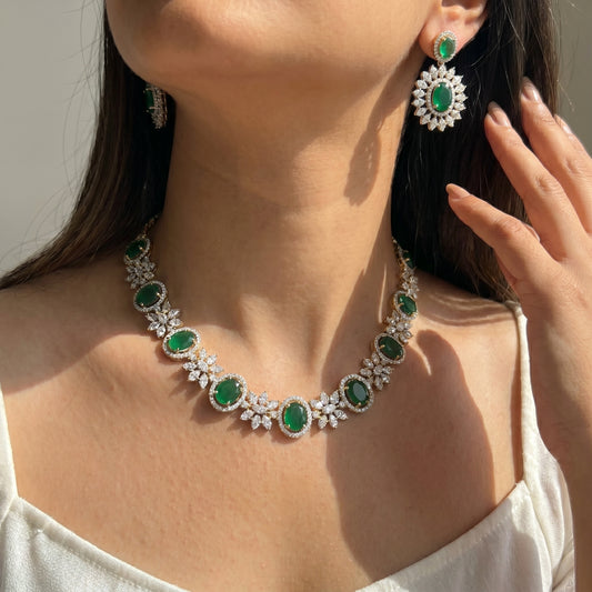 GJ Fancy Short Necklace Set Green With Push Back Earrings
