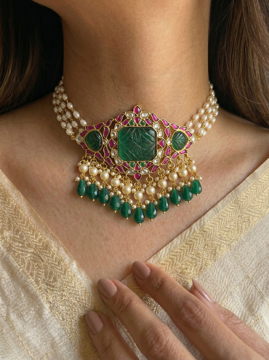 41672 Jadau Duplet Green Stone Choker