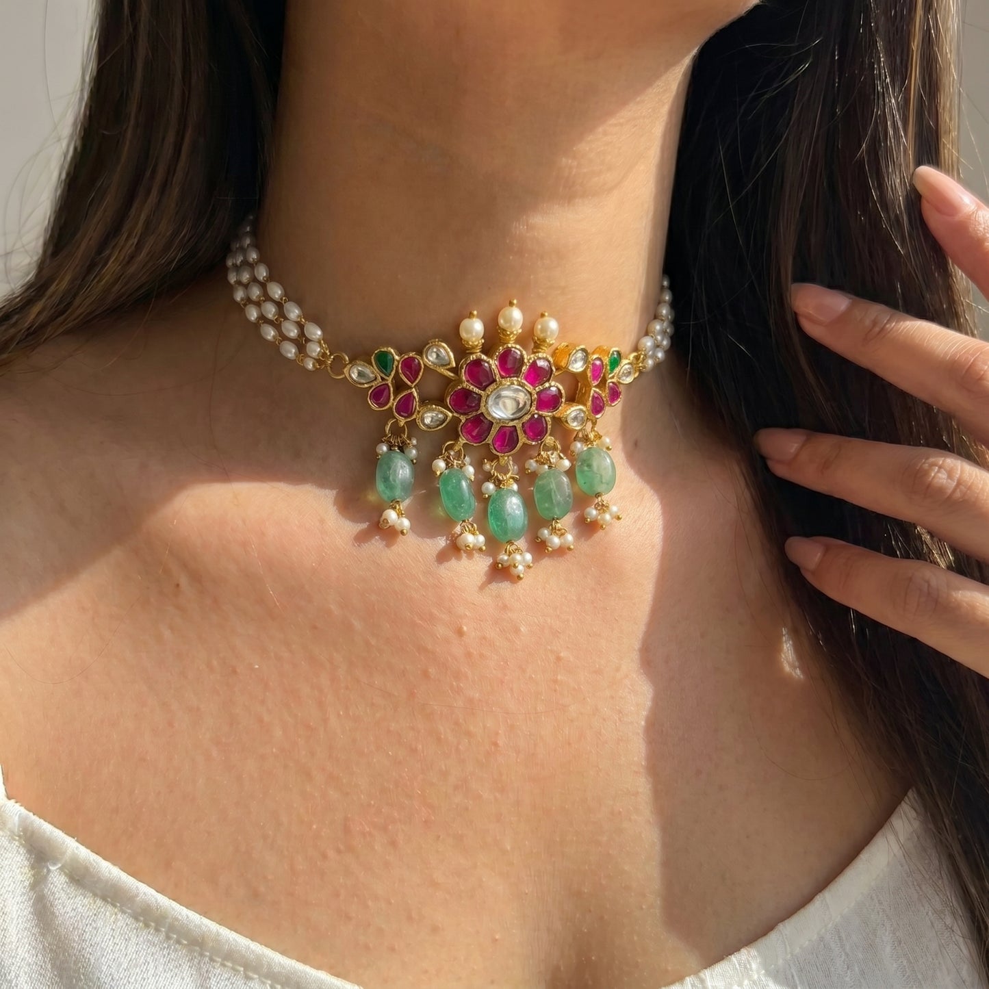 41674  Jadau small flower choker