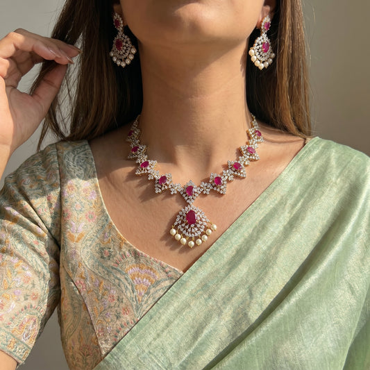 41916 GJ Red Short Fancy Necklace Set With Screw Back Earrings