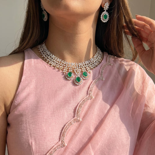 42235 GJ Green Short Fancy Necklace Set With Push Back Earrings
