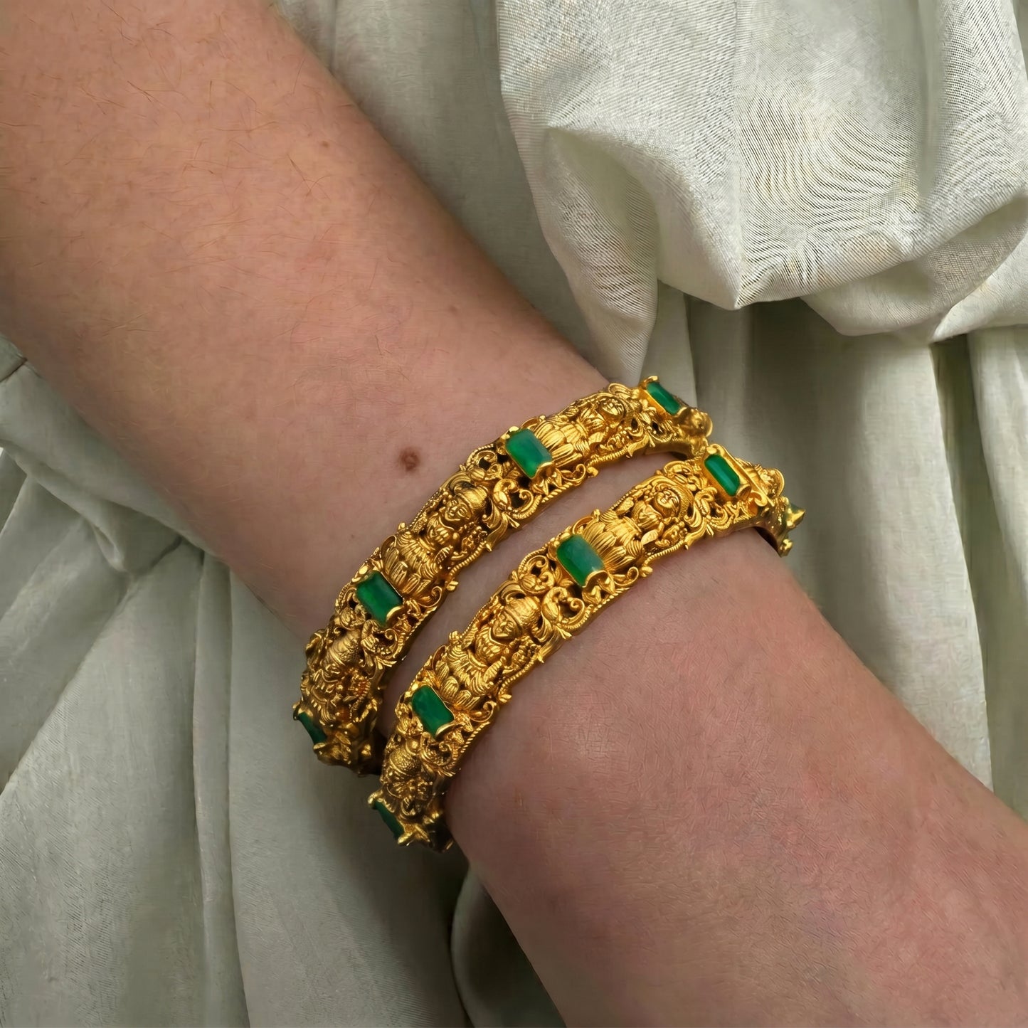 42340 Nakshi Laxmi Openable Bracelets Green