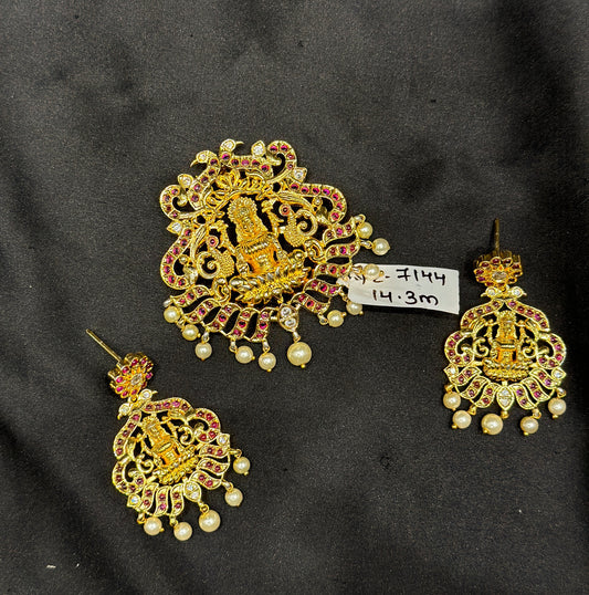 7144 Laxmi pendant set