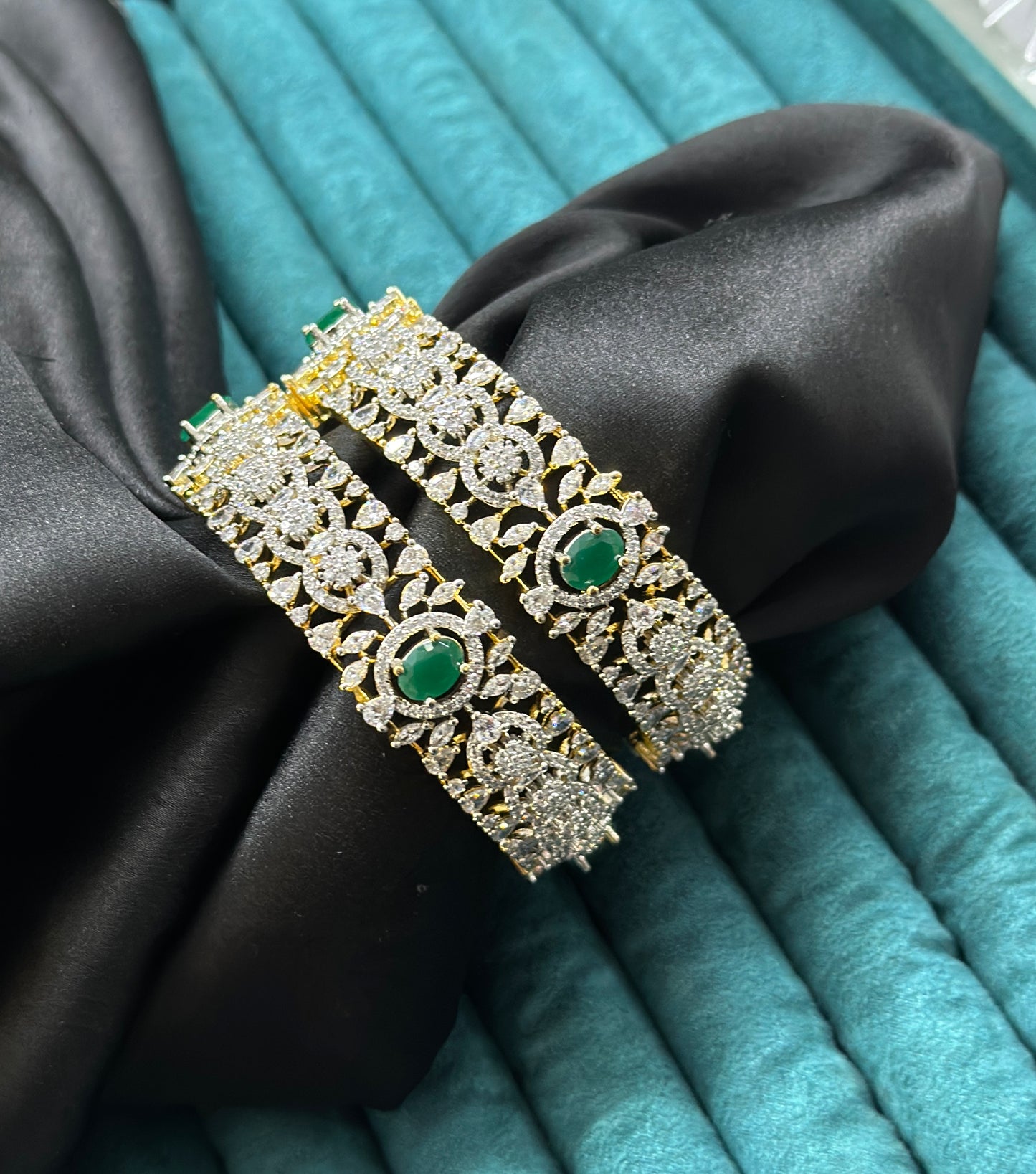 37807 Diamond look emerald bangles