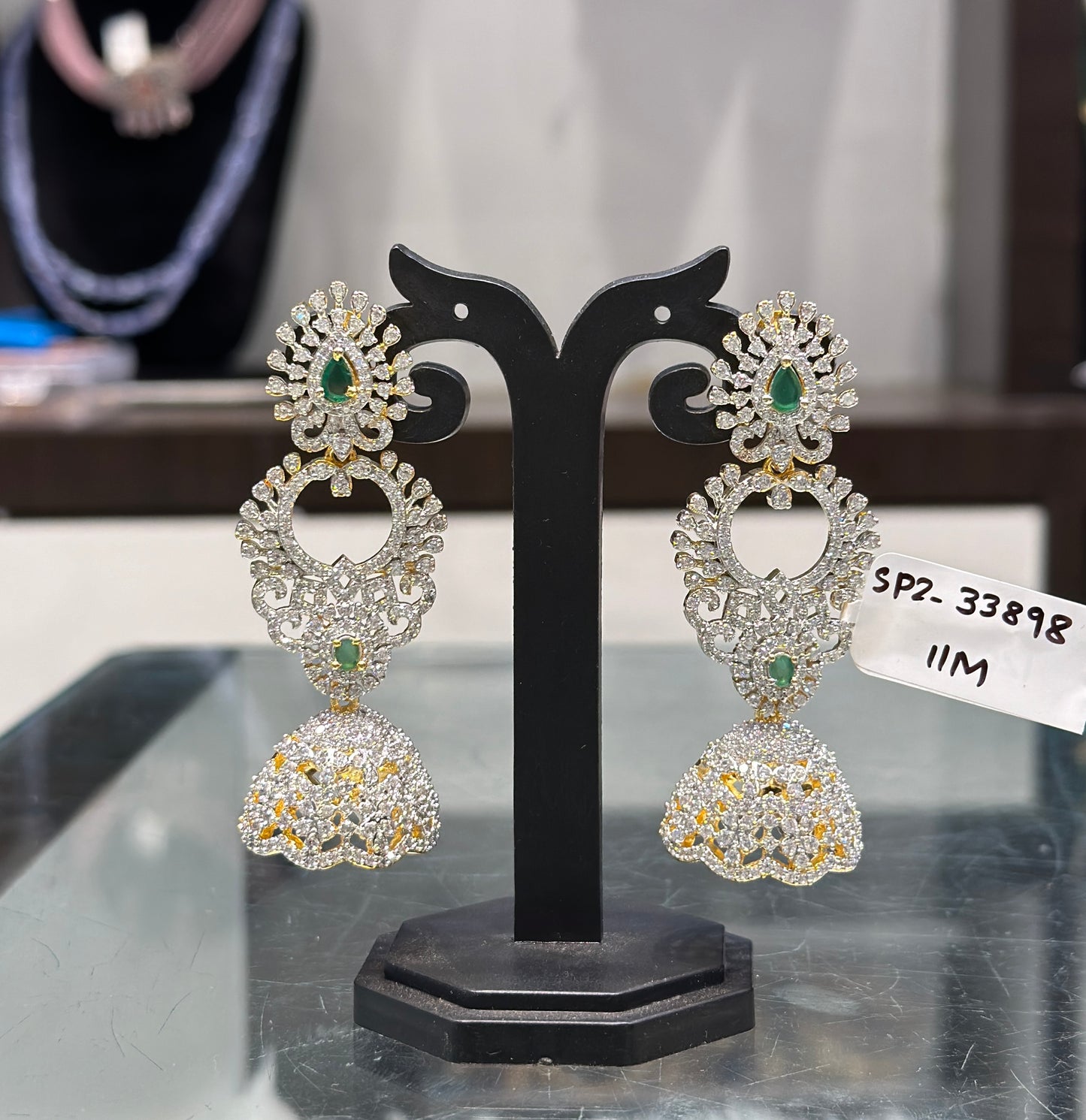 37826 3 in 1 Diamond look screwback jhumki