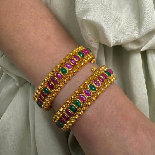 8749 Kempu Openable Multi Bangle