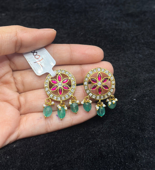 36751 Jadau studs