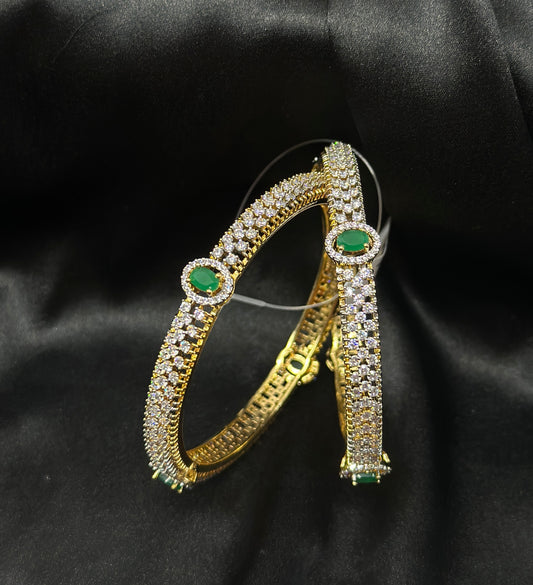 32982 Diamond look bangles