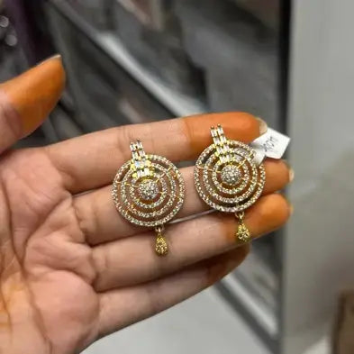 701 Gold color studs