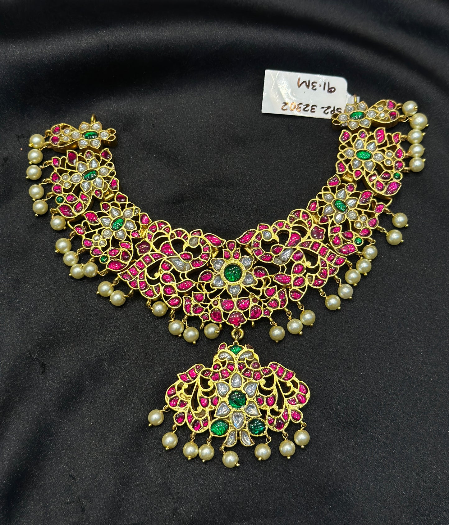 Jadau necklace 32302