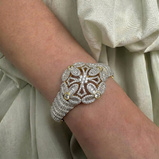 Fancy Openable Bracelet